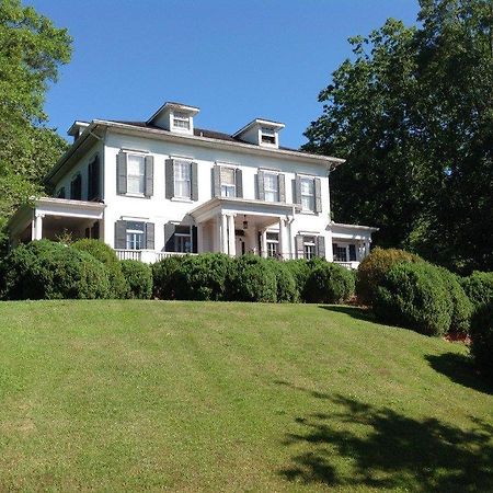 Springwood Inn Anniston Eksteriør billede